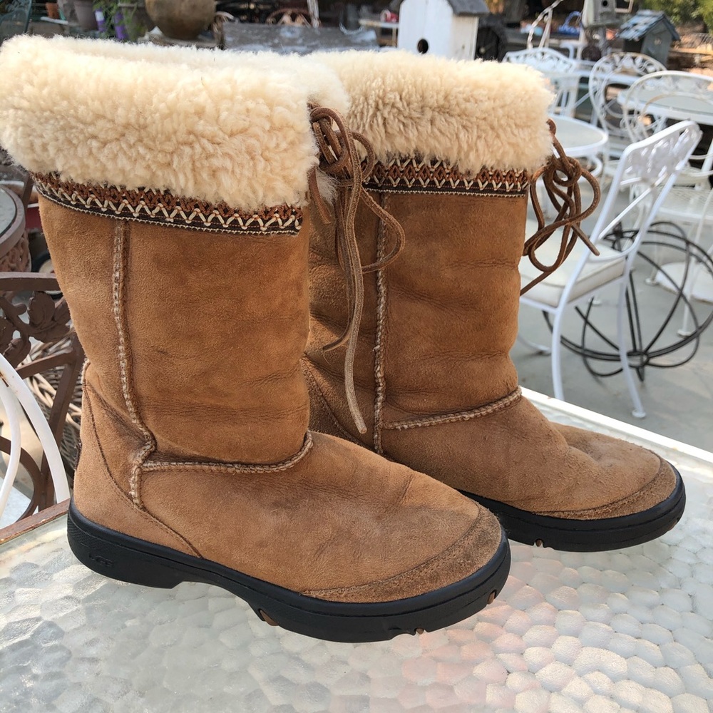 Women's Ugg Boots Laces Laced Tagged Size 7